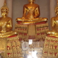 พระประธานเก่าแก่ในอุโบสถหลังกลาง