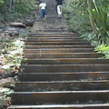 ทางเดินขึ้นถ้ำ